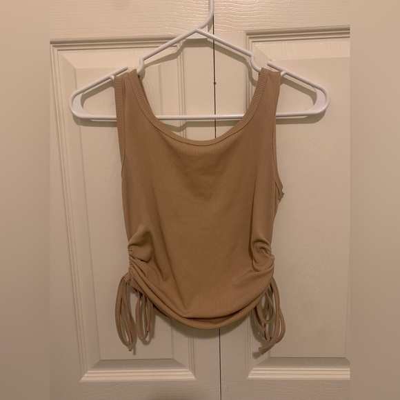 woman’s XS tank with drawstrings on sides - Picture 3 of 4